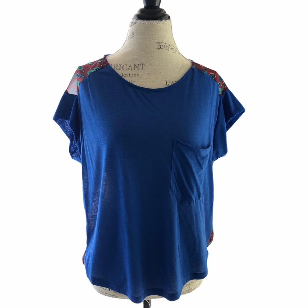 🐰 Mimi Chica Sheer Back Feathers Loose Fit Tee